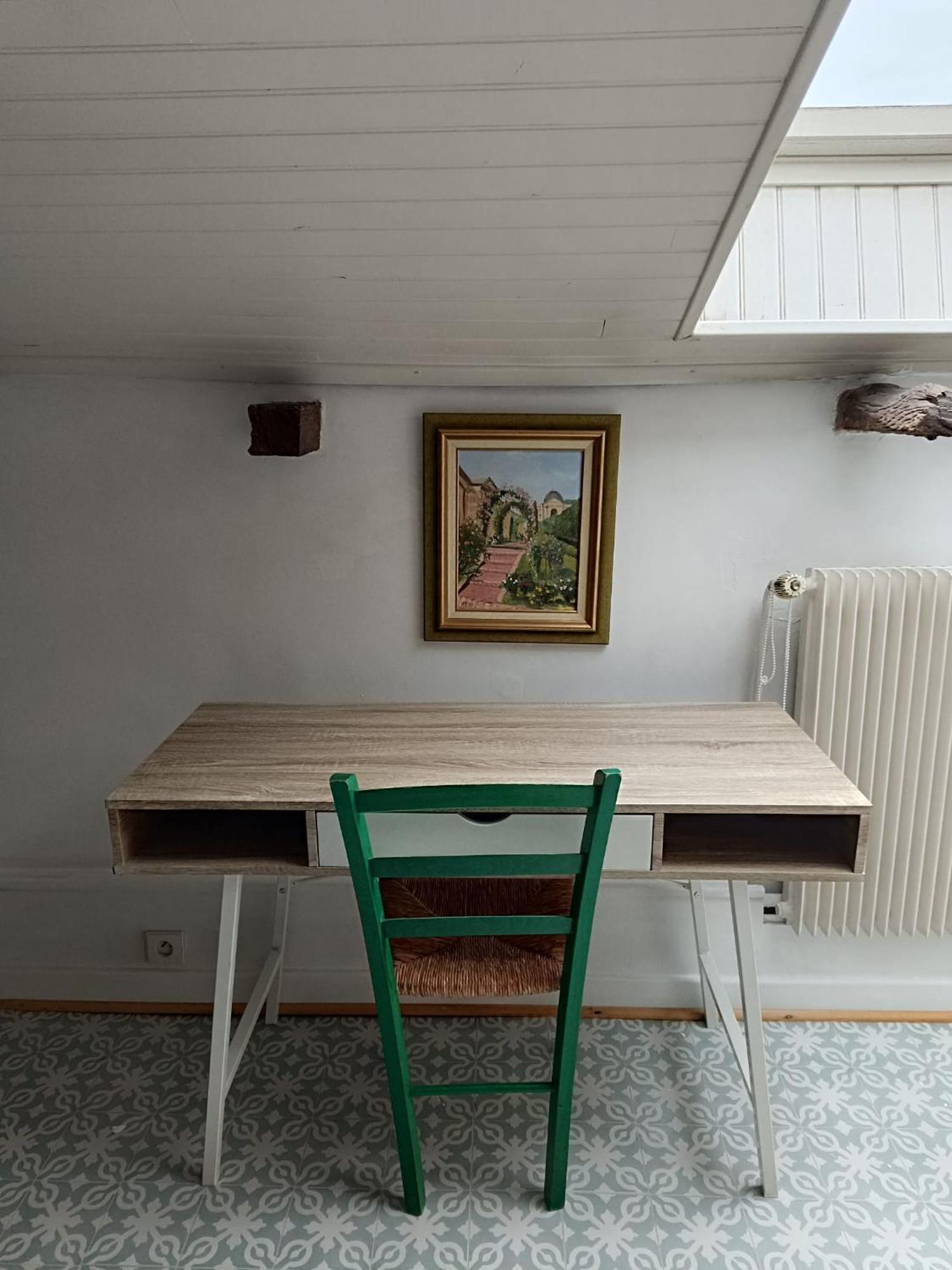 Sejourner Au Chateau De La Roue Grand Appartement Lissieu Luaran gambar